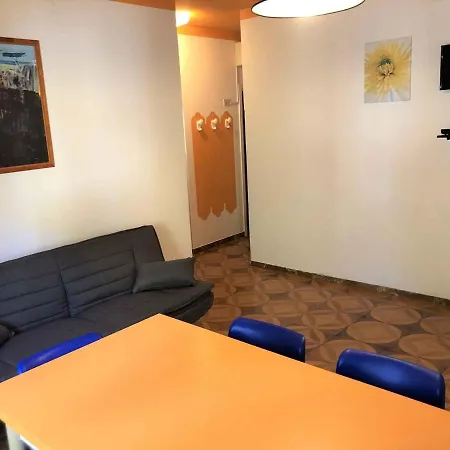 In 38371 Апартаменти